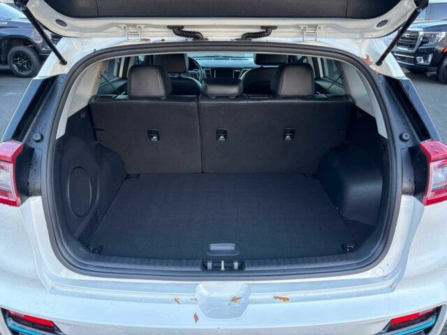 Білий Кіа Niro, об'ємом двигуна 0 л та пробігом 31 тис. км за 13900 $, фото 10 на Automoto.ua