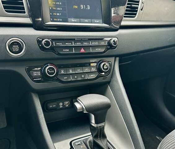 Белый Киа Niro, объемом двигателя 1.6 л и пробегом 213 тыс. км за 16500 $, фото 34 на Automoto.ua