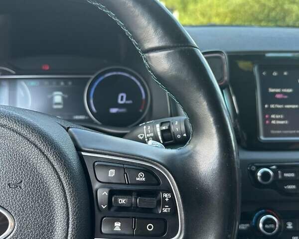 Белый Киа Niro, объемом двигателя 0 л и пробегом 145 тыс. км за 19700 $, фото 52 на Automoto.ua