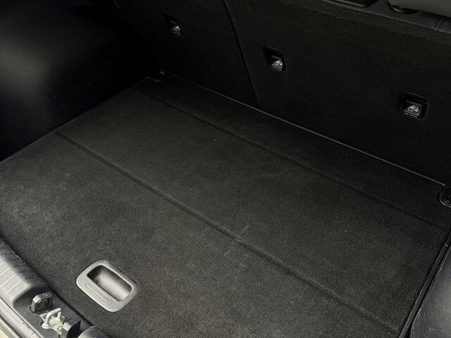 Киа Niro 2019 в Хмельницком на Automoto.ua Белый Киа Niro, объемом двигателя 1.6 л и пробегом 325 тыс. км за 13600 $, фото 11 на Automoto.ua