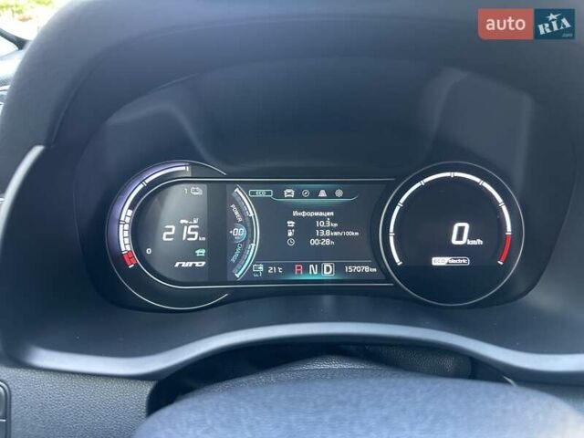 Білий Кіа Niro, об'ємом двигуна 0 л та пробігом 157 тис. км за 16900 $, фото 33 на Automoto.ua