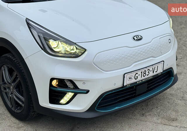 Білий Кіа Niro, об'ємом двигуна 0 л та пробігом 124 тис. км за 16999 $, фото 1 на Automoto.ua