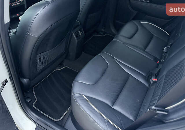 Білий Кіа Niro, об'ємом двигуна 0 л та пробігом 124 тис. км за 16999 $, фото 14 на Automoto.ua