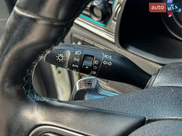 Білий Кіа Niro, об'ємом двигуна 0 л та пробігом 204 тис. км за 17800 $, фото 77 на Automoto.ua