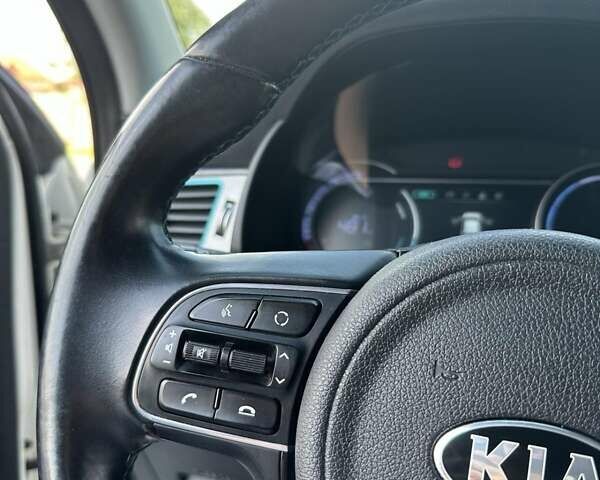 Белый Киа Niro, объемом двигателя 0 л и пробегом 145 тыс. км за 19700 $, фото 53 на Automoto.ua