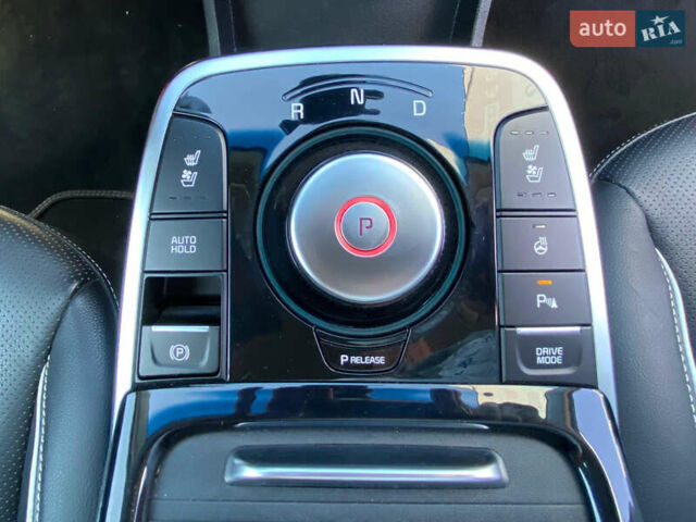 Белый Киа Niro, объемом двигателя 0 л и пробегом 70 тыс. км за 18850 $, фото 17 на Automoto.ua