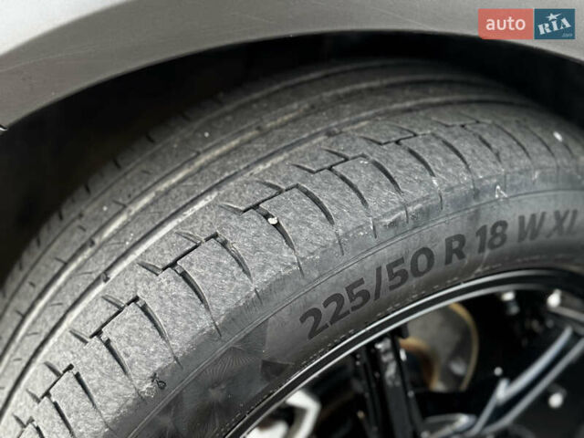 Білий Кіа Niro, об'ємом двигуна 0 л та пробігом 74 тис. км за 18700 $, фото 8 на Automoto.ua