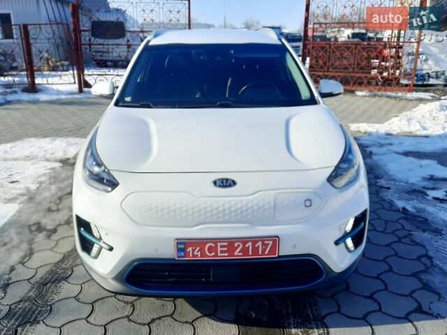 Білий Кіа Niro, об'ємом двигуна 0 л та пробігом 115 тис. км за 17200 $, фото 3 на Automoto.ua