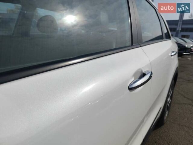 Белый Киа Niro, объемом двигателя 0 л и пробегом 105 тыс. км за 17555 $, фото 31 на Automoto.ua