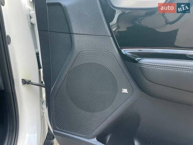 Белый Киа Niro, объемом двигателя 0 л и пробегом 95 тыс. км за 17850 $, фото 45 на Automoto.ua