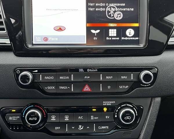 Белый Киа Niro, объемом двигателя 0 л и пробегом 150 тыс. км за 18000 $, фото 10 на Automoto.ua