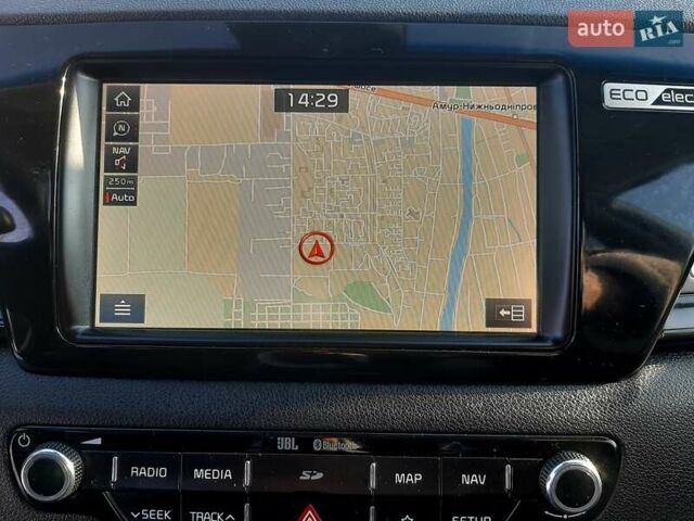 Білий Кіа Niro, об'ємом двигуна 0 л та пробігом 115 тис. км за 17200 $, фото 19 на Automoto.ua