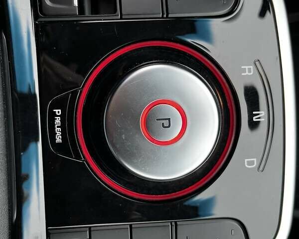 Белый Киа Niro, объемом двигателя 0 л и пробегом 150 тыс. км за 18000 $, фото 11 на Automoto.ua