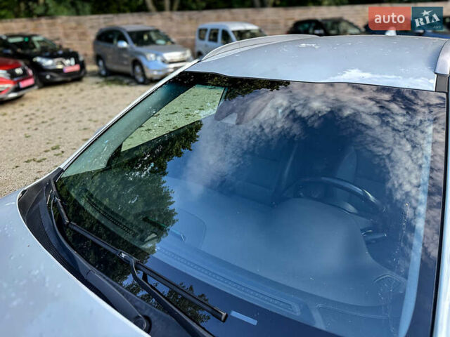 Білий Кіа Niro, об'ємом двигуна 0 л та пробігом 204 тис. км за 17800 $, фото 56 на Automoto.ua