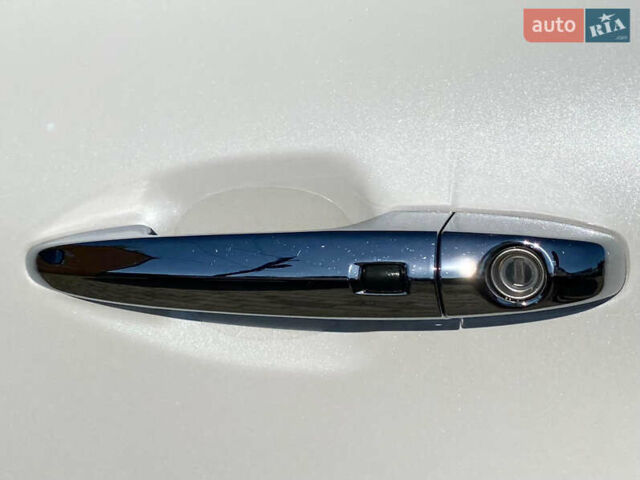 Белый Киа Niro, объемом двигателя 0 л и пробегом 68 тыс. км за 19500 $, фото 13 на Automoto.ua
