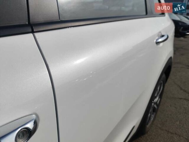 Белый Киа Niro, объемом двигателя 0 л и пробегом 105 тыс. км за 17555 $, фото 33 на Automoto.ua