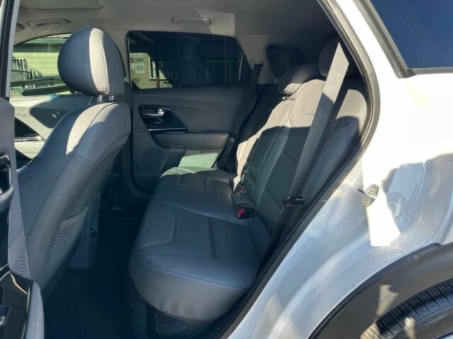 Білий Кіа Niro, об'ємом двигуна 1.6 л та пробігом 34 тис. км за 9700 $, фото 10 на Automoto.ua