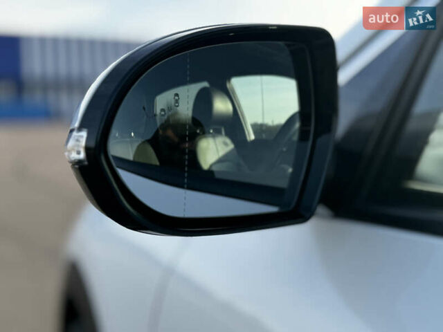 Білий Кіа Niro, об'ємом двигуна 0 л та пробігом 74 тис. км за 18700 $, фото 15 на Automoto.ua