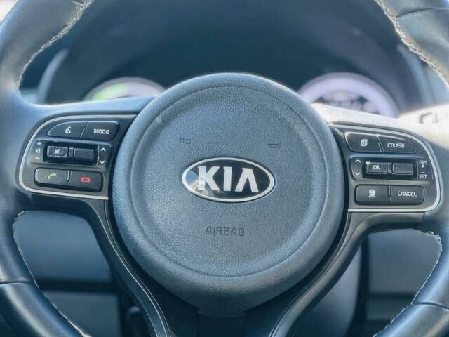 Белый Киа Niro, объемом двигателя 1.6 л и пробегом 49 тыс. км за 10200 $, фото 7 на Automoto.ua