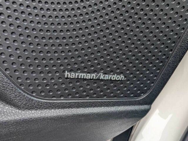 Білий Кіа Niro, об'ємом двигуна 0 л та пробігом 42 тис. км за 9800 $, фото 9 на Automoto.ua