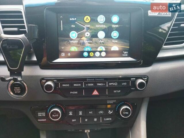 Белый Киа Niro, объемом двигателя 1.58 л и пробегом 27 тыс. км за 18750 $, фото 9 на Automoto.ua