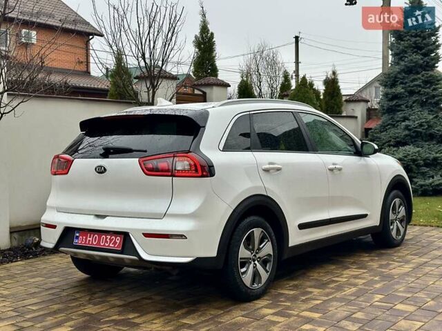 Белый Киа Niro, объемом двигателя 1.6 л и пробегом 213 тыс. км за 16500 $, фото 14 на Automoto.ua