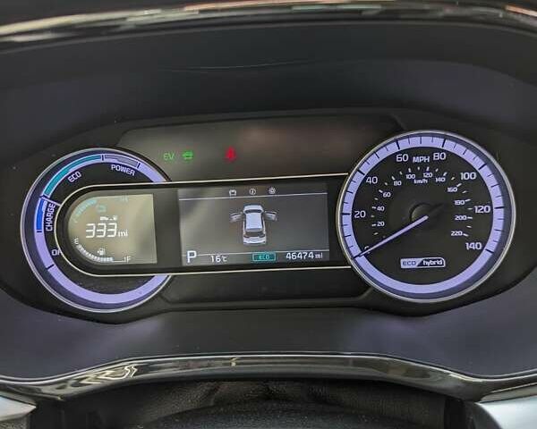 Білий Кіа Niro, об'ємом двигуна 1.58 л та пробігом 70 тис. км за 22500 $, фото 1 на Automoto.ua