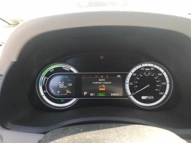 Білий Кіа Niro, об'ємом двигуна 1.6 л та пробігом 69 тис. км за 3500 $, фото 8 на Automoto.ua