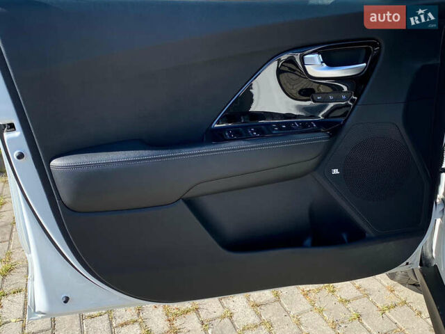 Белый Киа Niro, объемом двигателя 0 л и пробегом 70 тыс. км за 18850 $, фото 35 на Automoto.ua