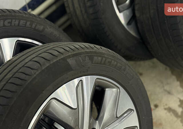 Білий Кіа Niro, об'ємом двигуна 0 л та пробігом 124 тис. км за 16999 $, фото 48 на Automoto.ua