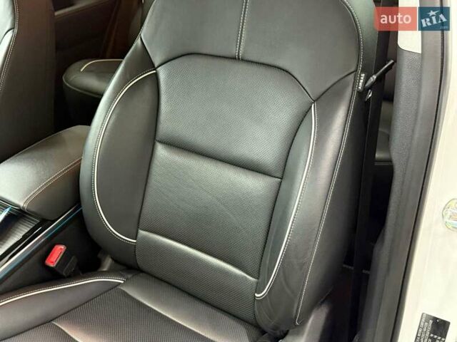 Белый Киа Niro, объемом двигателя 0 л и пробегом 96 тыс. км за 18837 $, фото 18 на Automoto.ua
