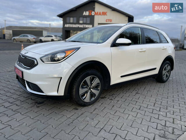 Киа Niro 2019 в Луцке на Automoto.ua Белый Киа Niro, объемом двигателя 1.58 л и пробегом 212 тыс. км за 15999 $, фото 13 на Automoto.ua