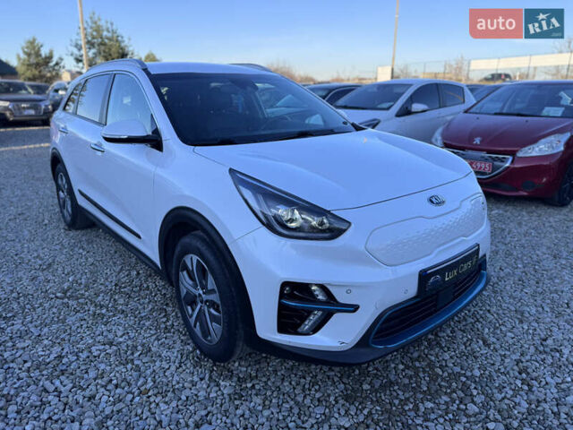 Белый Киа Niro, объемом двигателя 0 л и пробегом 210 тыс. км за 15900 $, фото 20 на Automoto.ua