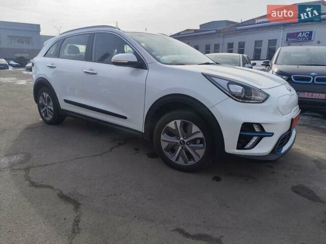Белый Киа Niro, объемом двигателя 0 л и пробегом 105 тыс. км за 17555 $, фото 14 на Automoto.ua