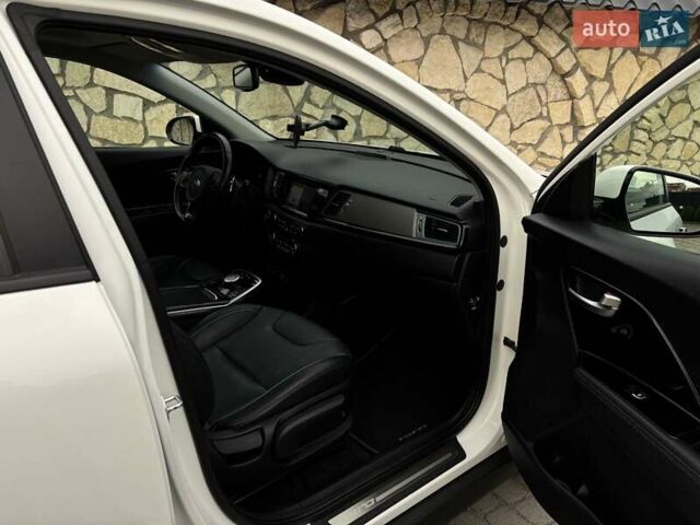 Белый Киа Niro, объемом двигателя 0 л и пробегом 100 тыс. км за 18999 $, фото 51 на Automoto.ua