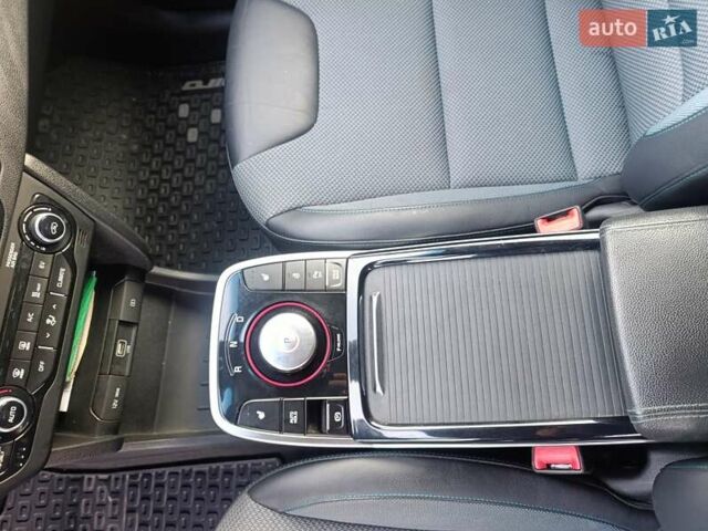 Белый Киа Niro, объемом двигателя 0 л и пробегом 127 тыс. км за 17400 $, фото 12 на Automoto.ua