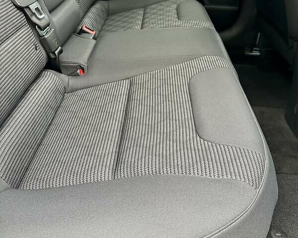 Белый Киа Niro, объемом двигателя 1.6 л и пробегом 213 тыс. км за 16500 $, фото 29 на Automoto.ua