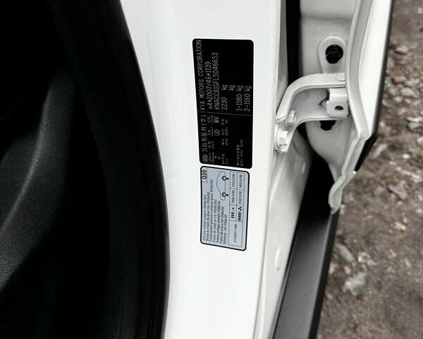 Белый Киа Niro, объемом двигателя 0 л и пробегом 160 тыс. км за 18850 $, фото 33 на Automoto.ua