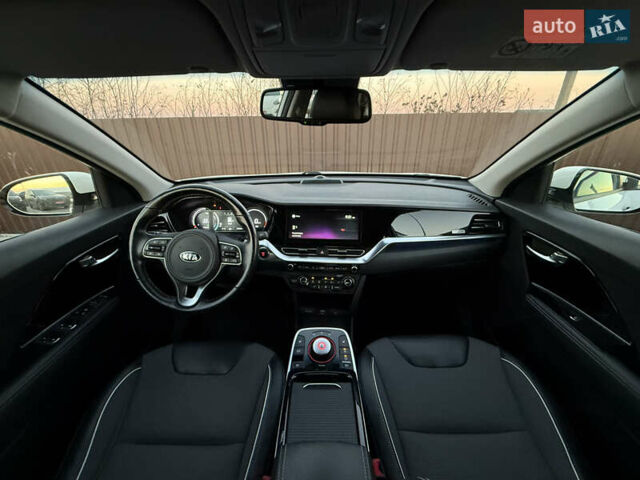 Белый Киа Niro, объемом двигателя 0 л и пробегом 114 тыс. км за 19350 $, фото 21 на Automoto.ua