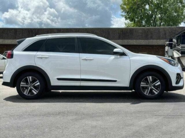 Белый Киа Niro, объемом двигателя 1.6 л и пробегом 65 тыс. км за 7100 $, фото 4 на Automoto.ua