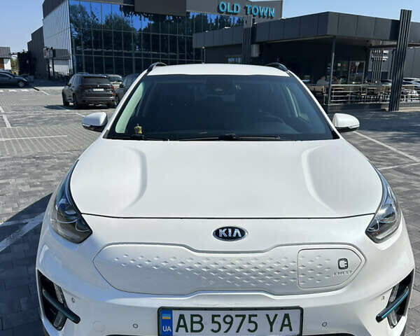 Белый Киа Niro, объемом двигателя 0 л и пробегом 103 тыс. км за 21000 $, фото 16 на Automoto.ua