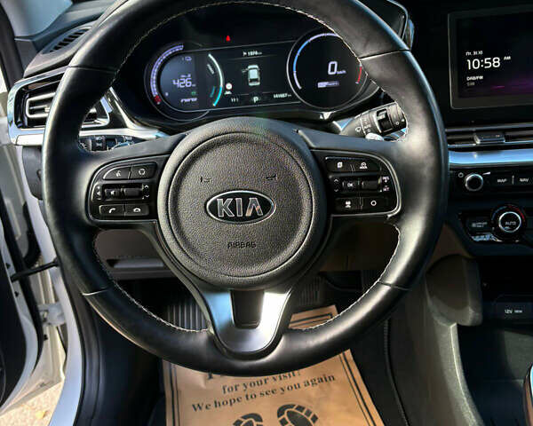 Белый Киа Niro, объемом двигателя 0 л и пробегом 140 тыс. км за 19450 $, фото 17 на Automoto.ua