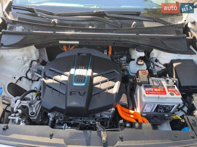 Белый Киа Niro, объемом двигателя 0 л и пробегом 78 тыс. км за 17900 $, фото 14 на Automoto.ua