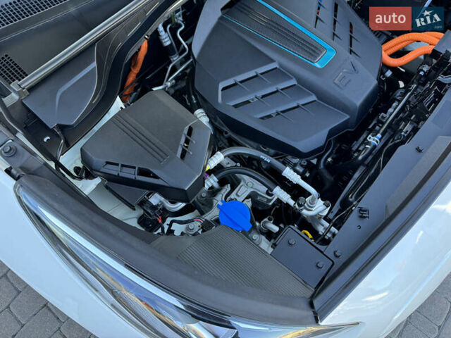 Киа Niro 2020 в Киеве на Automoto.ua Белый Киа Niro, объемом двигателя 0 л и пробегом 151 тыс. км за 19600 $, фото 53 на Automoto.ua