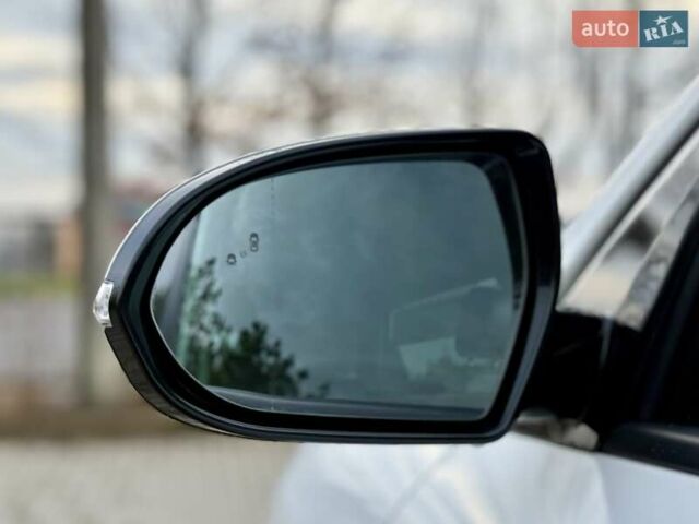 Білий Кіа Niro, об'ємом двигуна 0 л та пробігом 89 тис. км за 18950 $, фото 33 на Automoto.ua