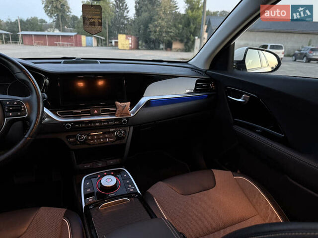 Киа Niro 2020 в Новой Ушице на Automoto.ua Белый Киа Niro, объемом двигателя 0 л и пробегом 152 тыс. км за 18500 $, фото 33 на Automoto.ua