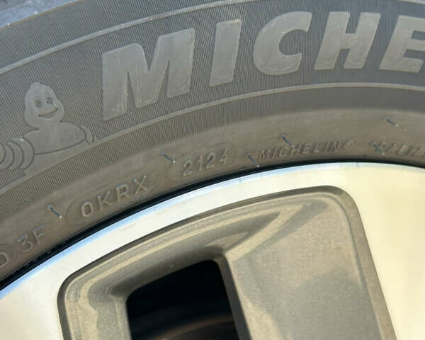 Киа Niro 2020 в Львове на Automoto.ua Белый Киа Niro, объемом двигателя 0 л и пробегом 129 тыс. км за 18350 $, фото 12 на Automoto.ua