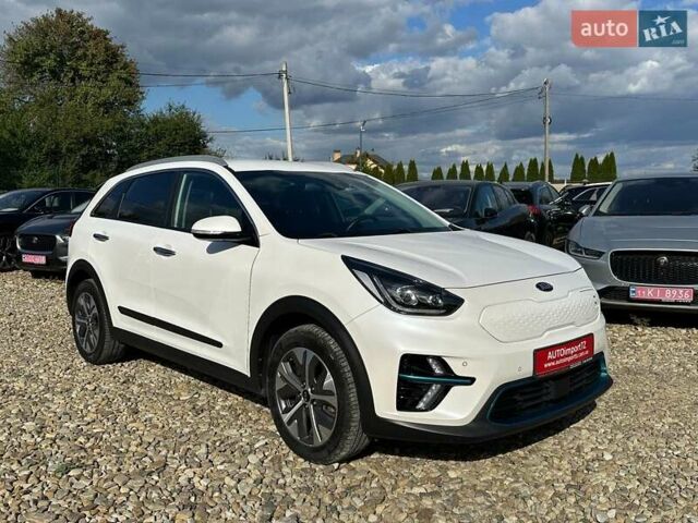 Білий Кіа Niro, об'ємом двигуна 0 л та пробігом 62 тис. км за 24400 $, фото 21 на Automoto.ua