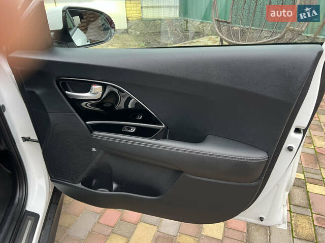 Белый Киа Niro, объемом двигателя 0 л и пробегом 116 тыс. км за 21000 $, фото 11 на Automoto.ua
