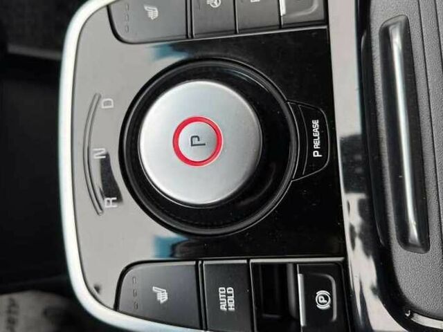 Белый Киа Niro, объемом двигателя 0 л и пробегом 146 тыс. км за 14000 $, фото 7 на Automoto.ua